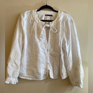 ZARA FLORAL EMBROIDERED BLOUSE SIZE L